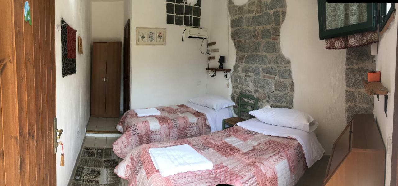 S'Imbragu Farm B&B 托尔托利 外观 照片