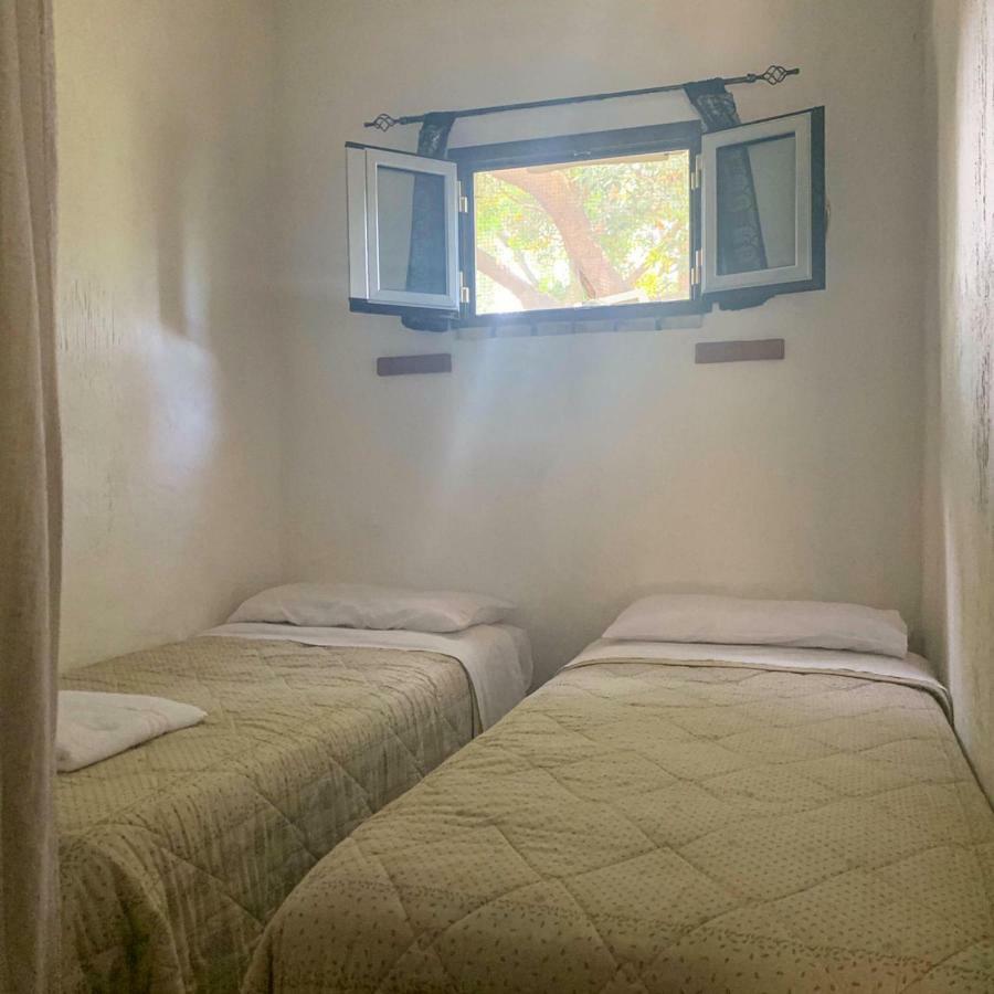 S'Imbragu Farm B&B 托尔托利 外观 照片